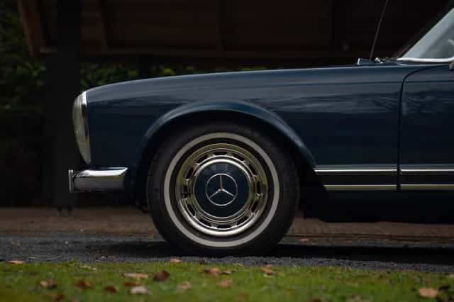 Mercedes-Benz 200-Serie (1968) thumbnail 35