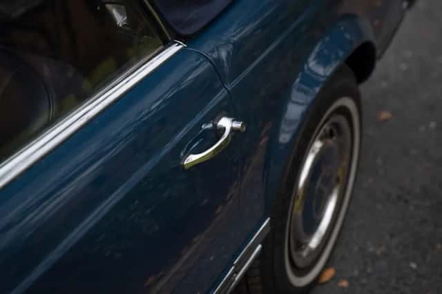 Mercedes-Benz 200-Serie (1968) thumbnail 37