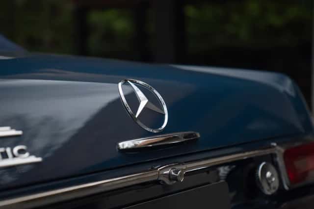 Mercedes-Benz 200-Serie (1968) thumbnail 40