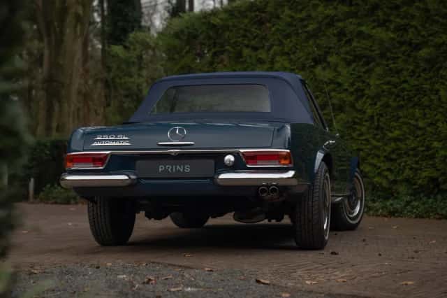Mercedes-Benz 200-Serie (1968) thumbnail 5