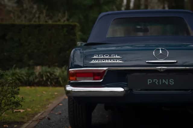 Mercedes-Benz 200-Serie (1968) thumbnail 42