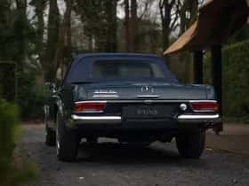 Mercedes-Benz 200-Serie (1968) thumbnail 6