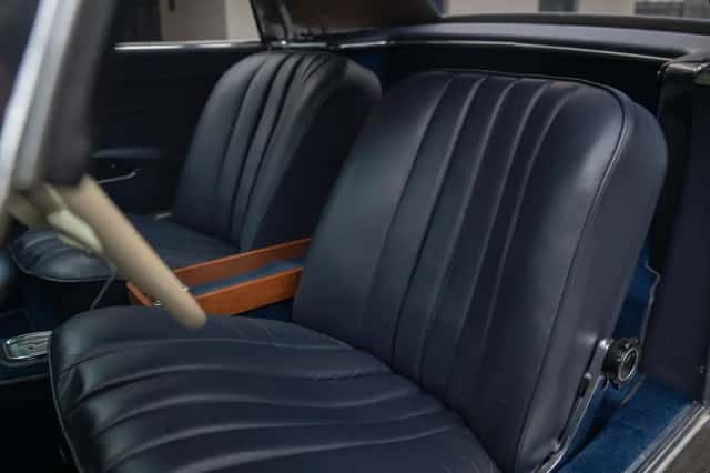 Mercedes-Benz 200-Serie (1968) thumbnail 8