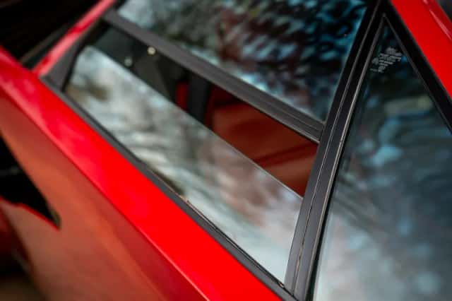Lamborghini Countach (1982) thumbnail 78