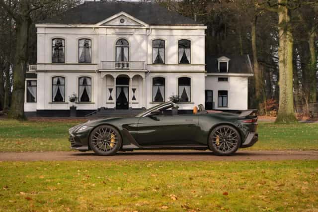 Aston Martin V12 Vantage (2023) thumbnail 1