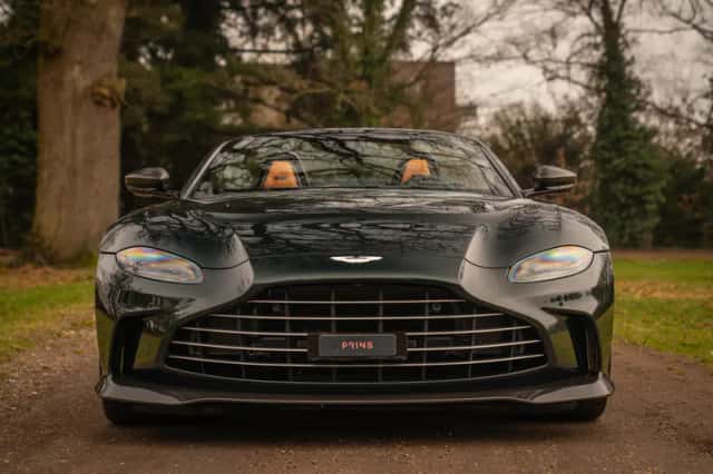 Aston Martin V12 Vantage (2023) thumbnail 2