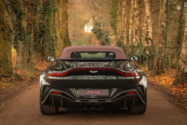 Aston Martin V12 Vantage (2023) thumbnail 26