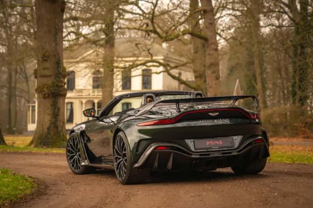 Aston Martin V12 Vantage (2023) thumbnail 28