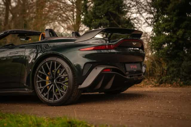 Aston Martin V12 Vantage (2023) thumbnail 31