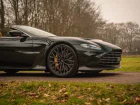 Aston Martin V12 Vantage (2023) thumbnail 34