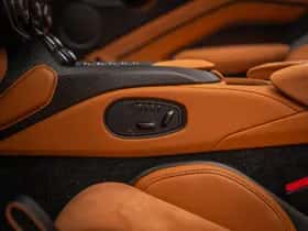 Aston Martin V12 Vantage (2023) thumbnail 51