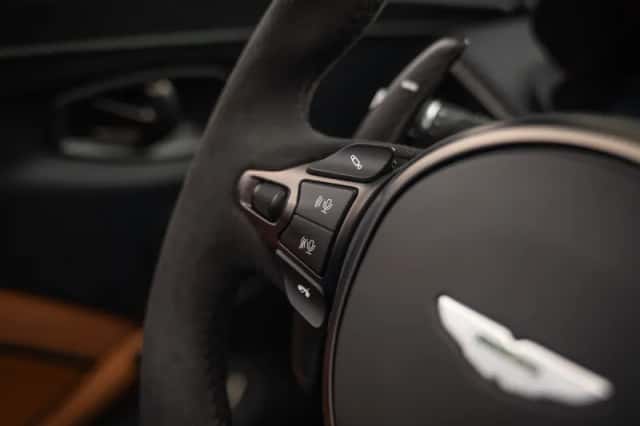 Aston Martin V12 Vantage (2023) thumbnail 52