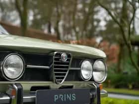 Alfa Romeo 1750 GTV (1972) thumbnail 25