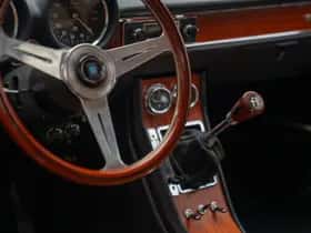 Alfa Romeo 1750 GTV (1972) thumbnail 41