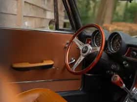 Alfa Romeo 1750 GTV (1972) thumbnail 7