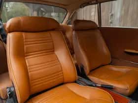 Alfa Romeo 1750 GTV (1972) thumbnail 9