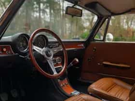 Alfa Romeo 1750 GTV (1972) thumbnail 10