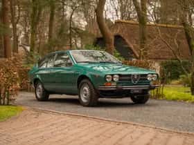 Alfa Romeo Alfetta (1977) thumbnail 13