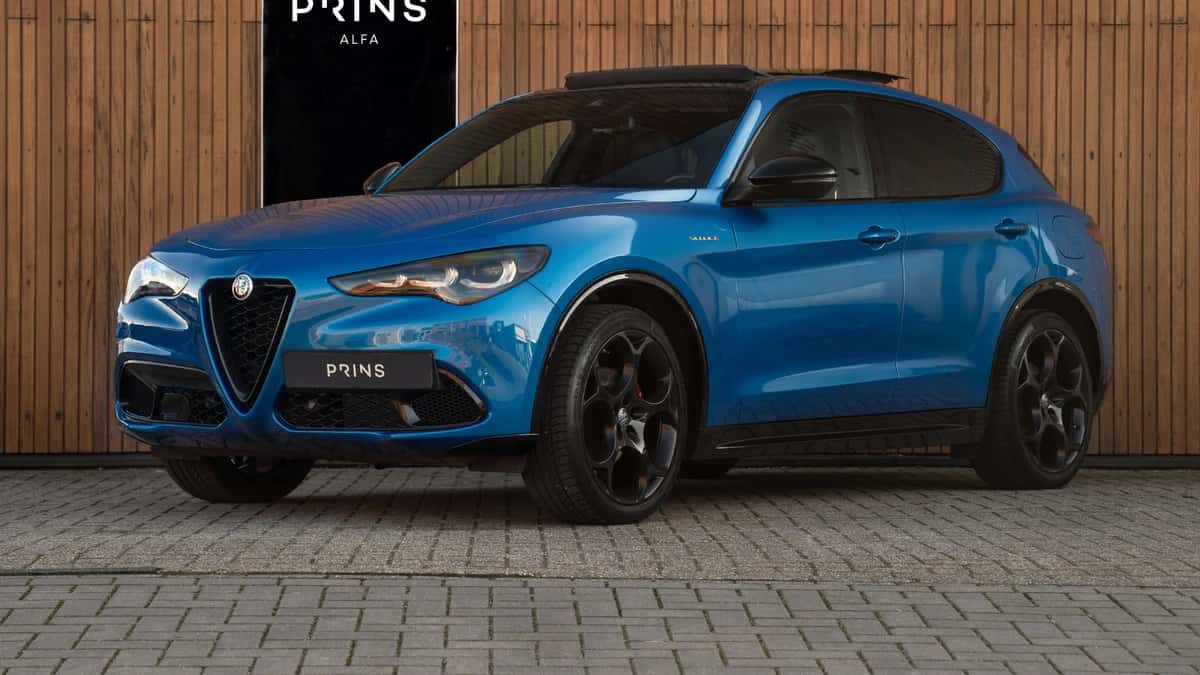 Alfa Romeo Stelvio (2024) — foto 1