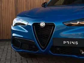 Alfa Romeo Stelvio (2024) thumbnail 14