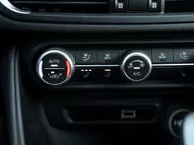 Alfa Romeo Giulia (2024) thumbnail 27