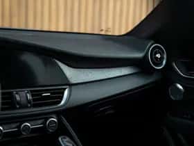 Alfa Romeo Giulia (2024) thumbnail 32