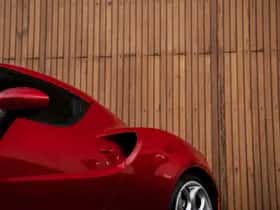 Alfa Romeo 4C (2016) thumbnail 12