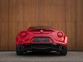 Alfa Romeo 4C (2016) thumbnail 17