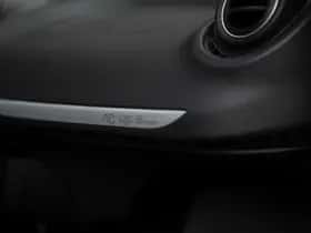 Alfa Romeo 4C (2016) thumbnail 25