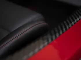 Alfa Romeo 4C (2016) thumbnail 9