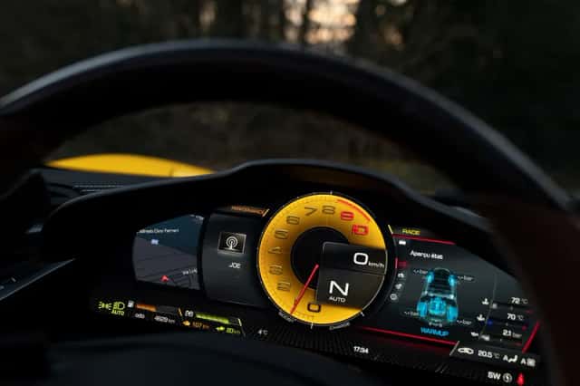 Ferrari SF90 Spider (2023) thumbnail 31