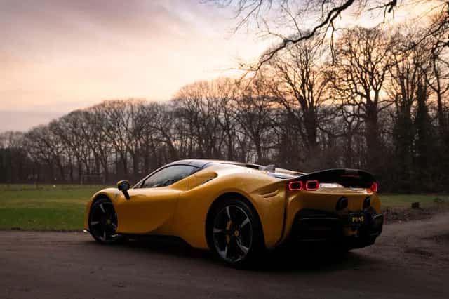 Ferrari SF90 Spider (2023) thumbnail 41