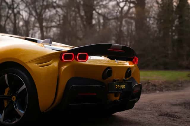 Ferrari SF90 Spider (2023) thumbnail 42