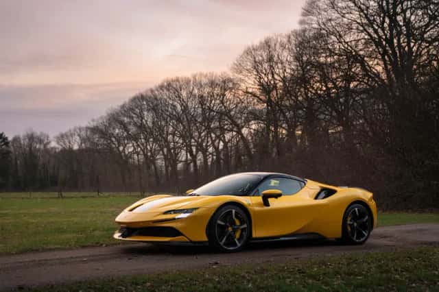 Ferrari SF90 Spider (2023) thumbnail 65