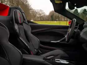 Ferrari 296 GTS (2026) thumbnail 9