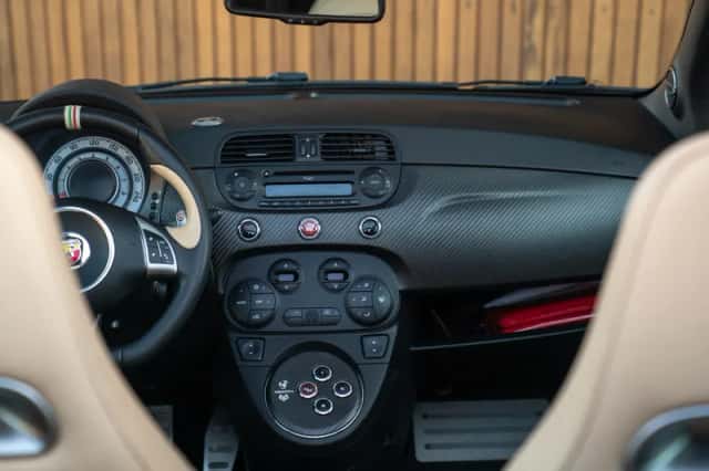 Abarth 695 (2012) thumbnail 30