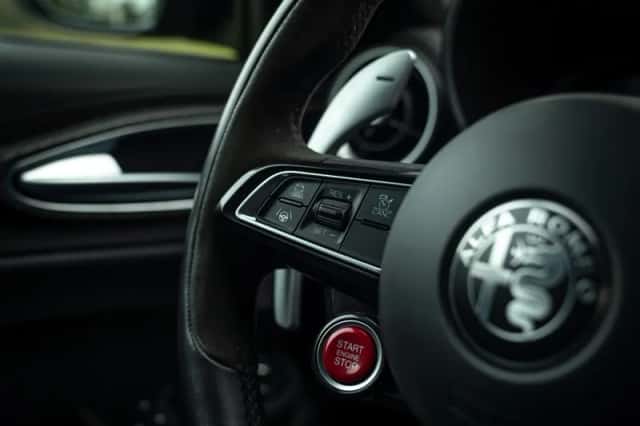 Alfa Romeo Giulia (2024) thumbnail 11