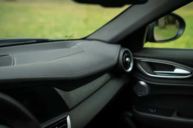 Alfa Romeo Giulia (2024) thumbnail 38