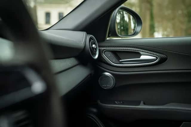Alfa Romeo Giulia (2024) thumbnail 39