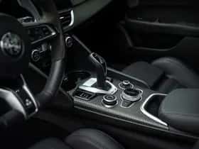 Alfa Romeo Giulia (2024) thumbnail 40