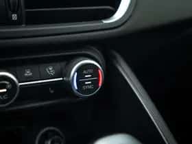 Alfa Romeo Giulia (2024) thumbnail 46
