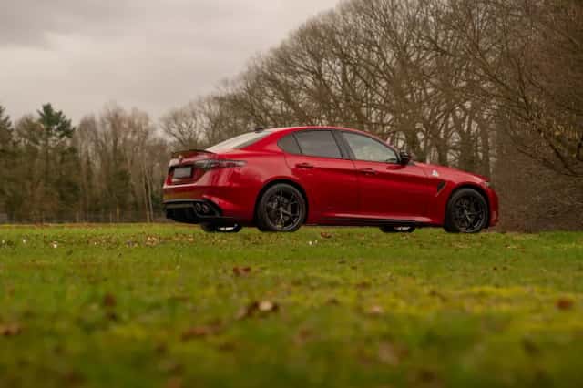 Alfa Romeo Giulia (2025) thumbnail 4
