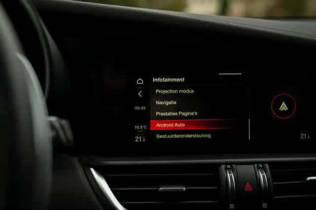 Alfa Romeo Giulia (2025) thumbnail 35