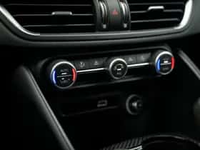 Alfa Romeo Giulia (2025) thumbnail 36