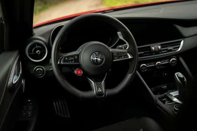 Alfa Romeo Giulia (2025) thumbnail 40