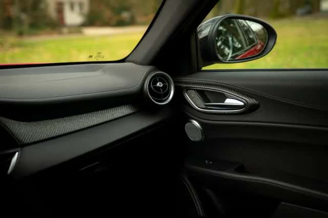 Alfa Romeo Giulia (2025) thumbnail 41