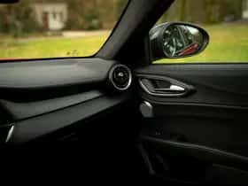 Alfa Romeo Giulia (2025) thumbnail 41