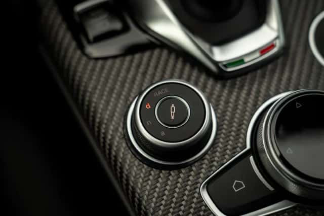 Alfa Romeo Giulia (2025) thumbnail 44
