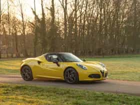 Alfa Romeo 4C (2017) thumbnail 3