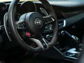 Alfa Romeo Giulia (2021) thumbnail 11